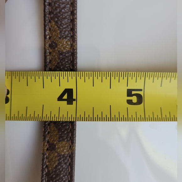 Louis Vuitton Monogram Strap - Picture 8 of 9